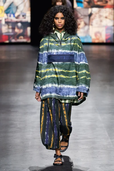 Look 72